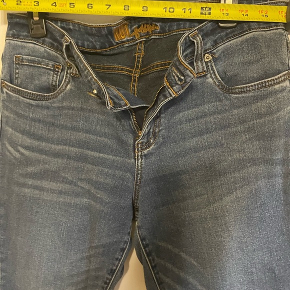 Kut from the kloth Women’s size 8/9 jeans - Picture 4 of 5